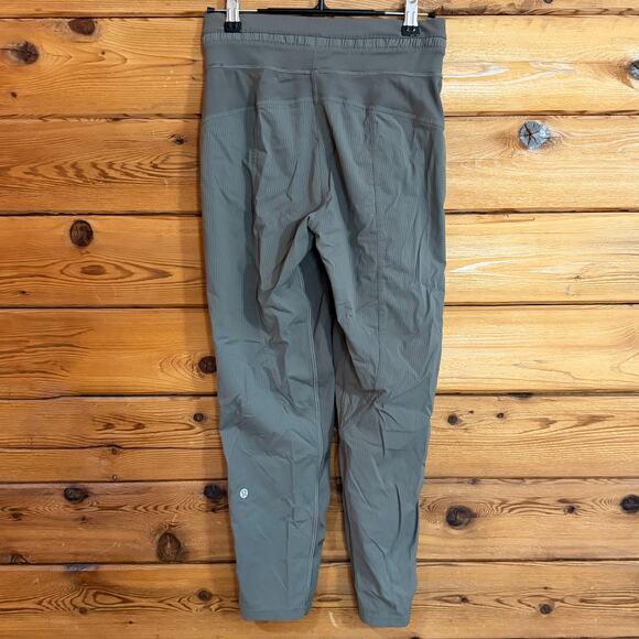 Lululemon Dance Studio Crop Grey Sage Size 2 - Picture 2 of 9